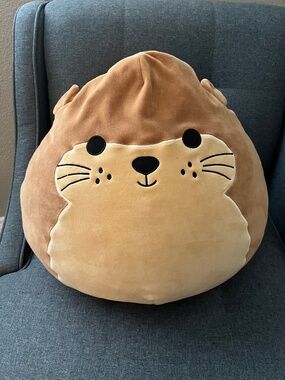 SQUISHMELLOW Joanne the Sea Otter Large EUC